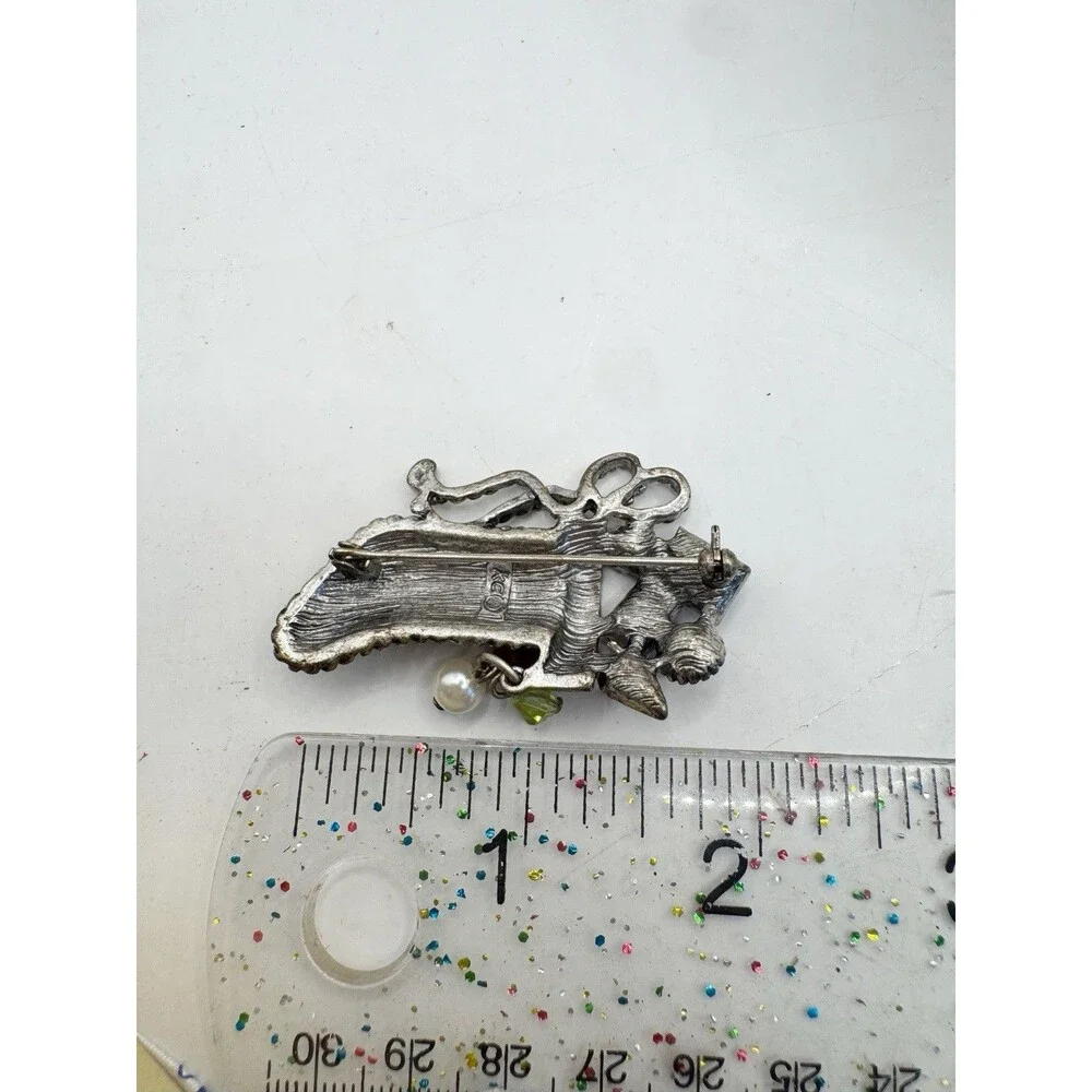 KC Kenneth Cole Classic Christmas Stocking Crystal Gems Brooch Cha Cha Beads